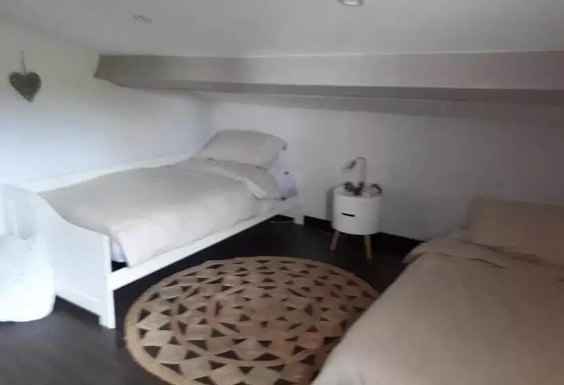 Aamiaismajoitus (B&B) La Villa Des Ames Liées