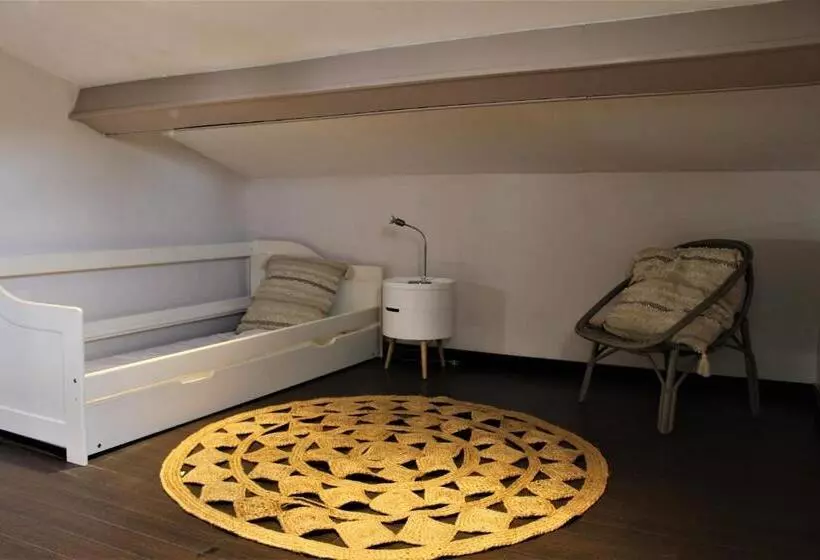 Aamiaismajoitus (B&B) La Villa Des Ames Liées