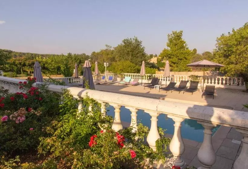 Aamiaismajoitus (B&B) La Villa Des Ames Liées