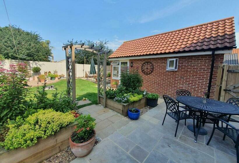 צימר The Garden Room