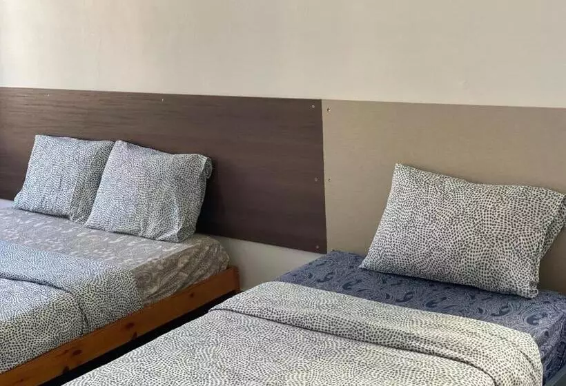 هاستل Sri Indo Guest House