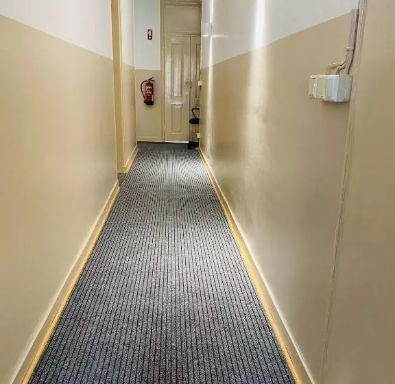 هاستل Sri Indo Guest House