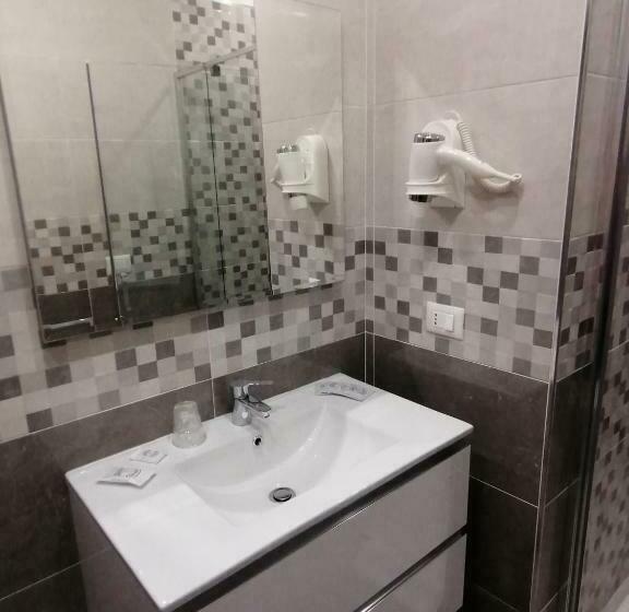 تختخواب و صبحانه Costa Blu