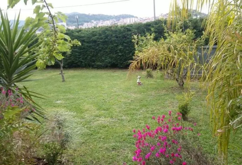 Aamiaismajoitus (B&B) Costa Blu