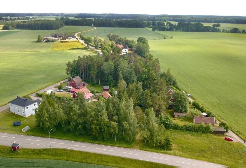 تختخواب و صبحانه The Cozy Little House