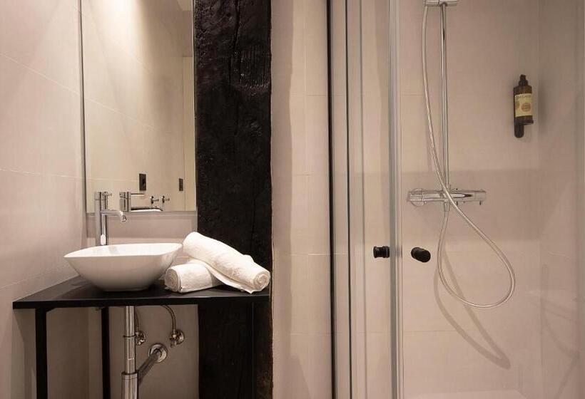 بنسيون Burruzkale Etxea