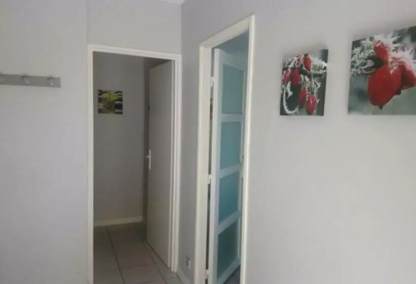 ペンション Logement Dans Une Pinède à Lambesc