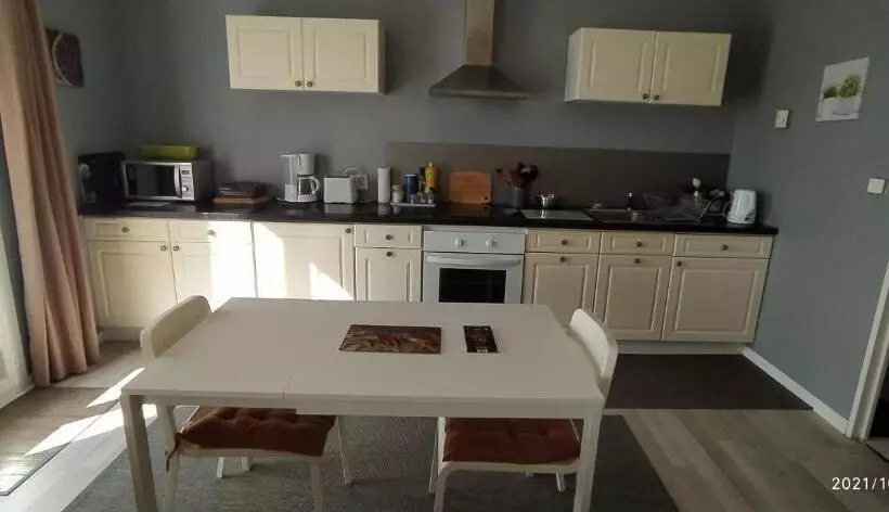 ペンション Logement Dans Une Pinède à Lambesc