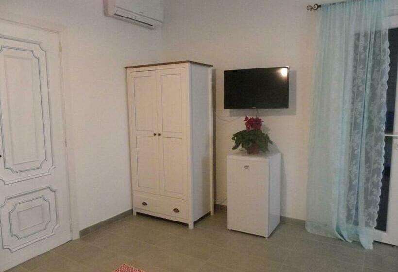 B&b And Home Restaurant La Casa Del Pescatore