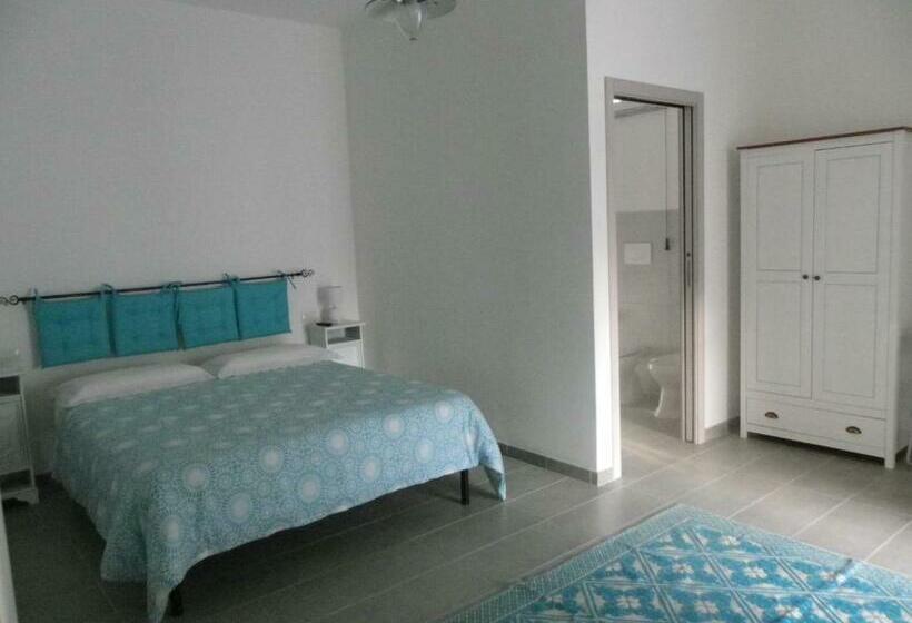 B&b And Home Restaurant La Casa Del Pescatore