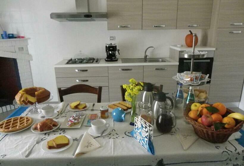 B&b And Home Restaurant La Casa Del Pescatore