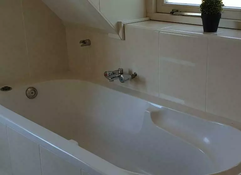 Aamiaismajoitus (B&B) Bglv