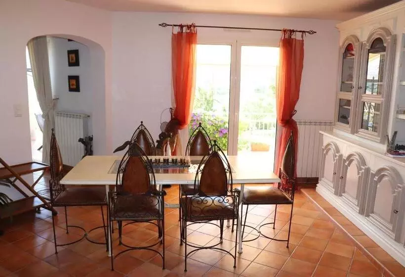 ベッドアンドブレックファースト Chambres D Hôtes Du Capimont