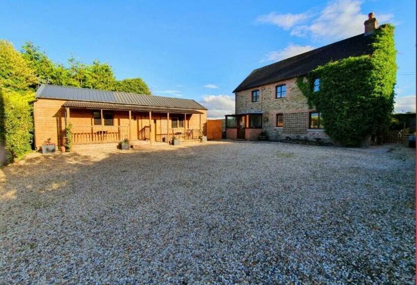 住宿加早餐 Lyonshall Lodge