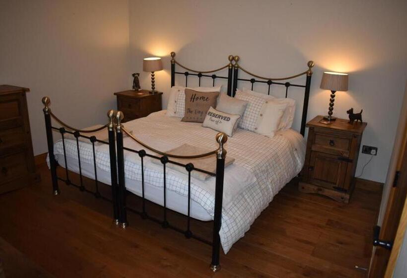 住宿加早餐 Lyonshall Lodge