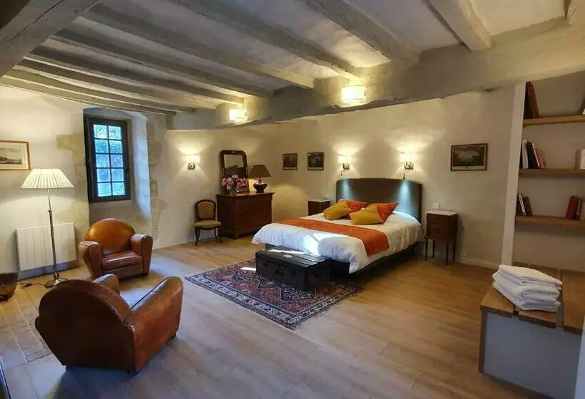 ベッドアンドブレックファースト Manoir Du Bellay