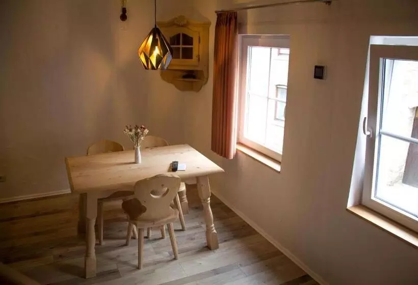 Hotelli Restaurant Zur Traube