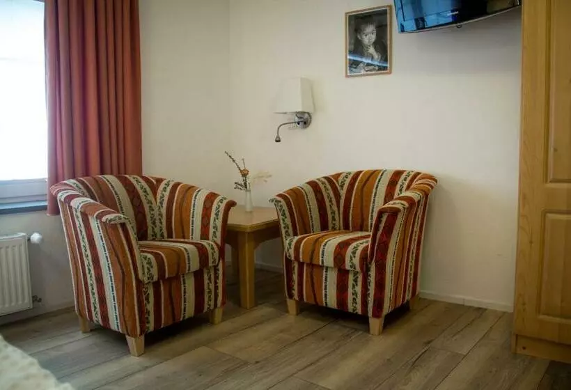 Hotelli Restaurant Zur Traube