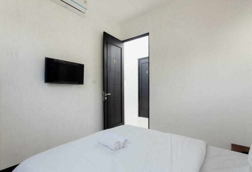 פנסיון Escotel Tempekan Guest House