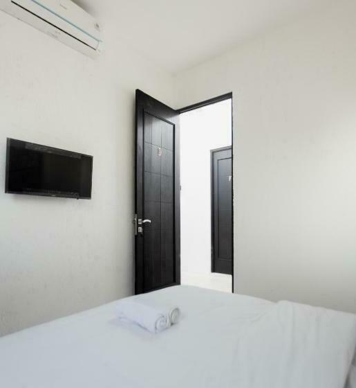 פנסיון Escotel Tempekan Guest House