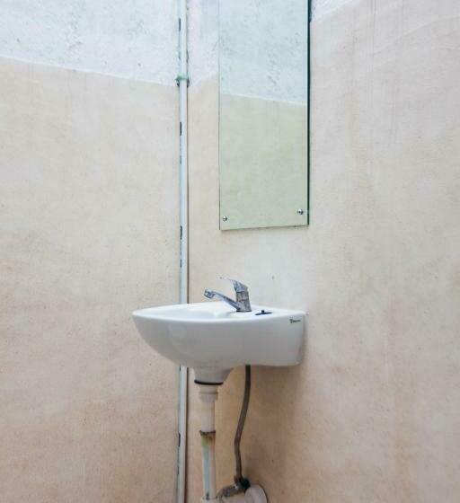 פנסיון Escotel Tempekan Guest House