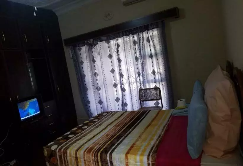 ペンション Las Vegas Guest Inn