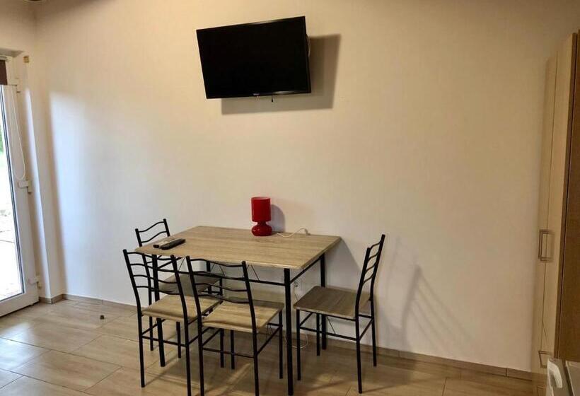 Пансион Léna Vendégház