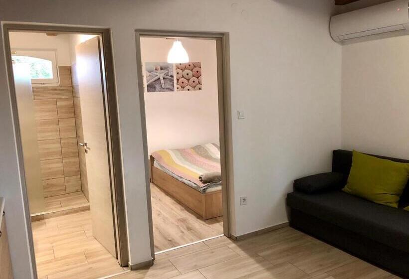 Пансион Léna Vendégház