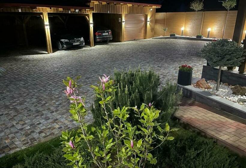 پانسیون Relax House