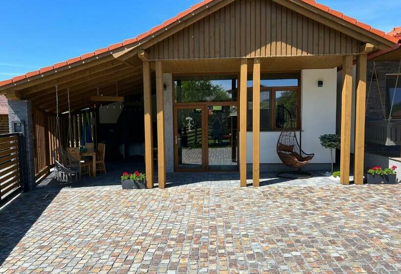 پانسیون Relax House