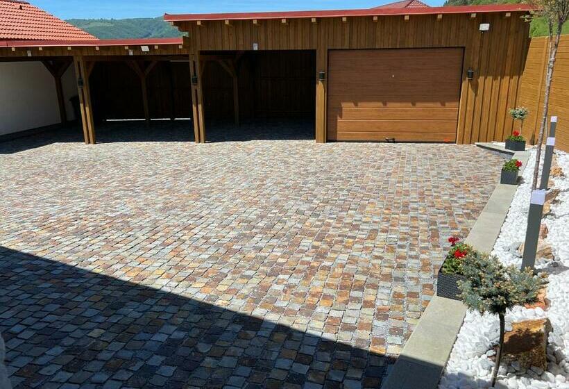 پانسیون Relax House