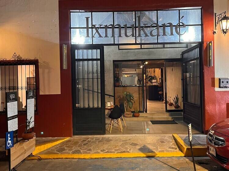 استراحتگاه Ixmukané Hotel & Spa