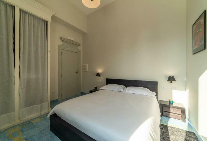 אתר נופש Villa Ortensia D Avalos