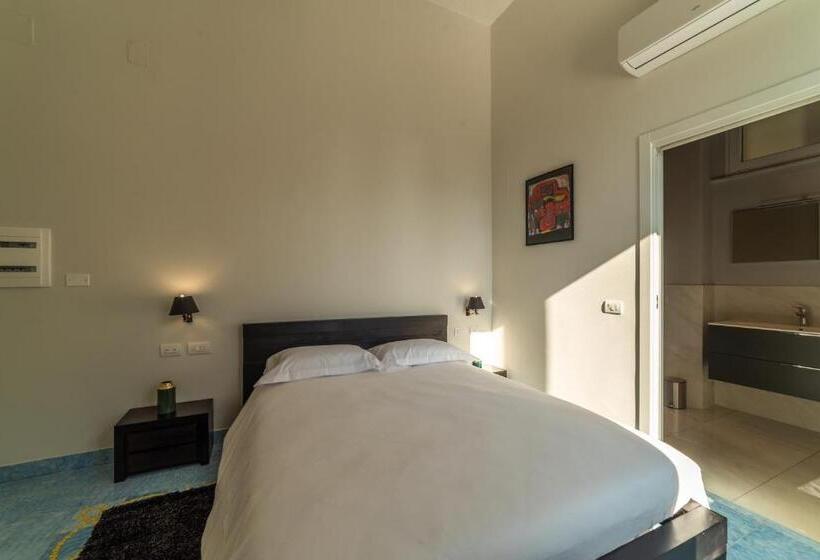 אתר נופש Villa Ortensia D Avalos