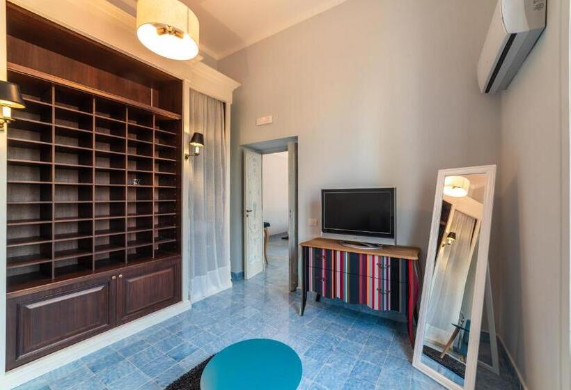 אתר נופש Villa Ortensia D Avalos