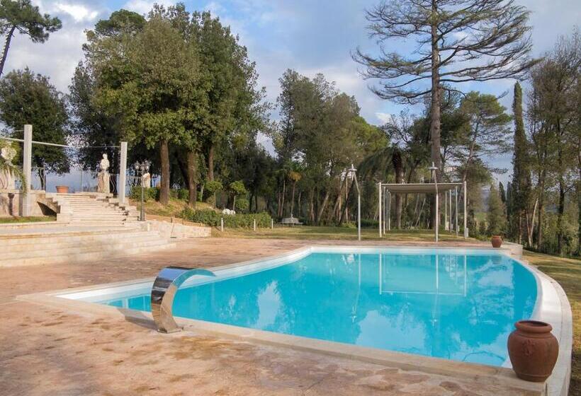 אתר נופש Villa Ortensia D Avalos