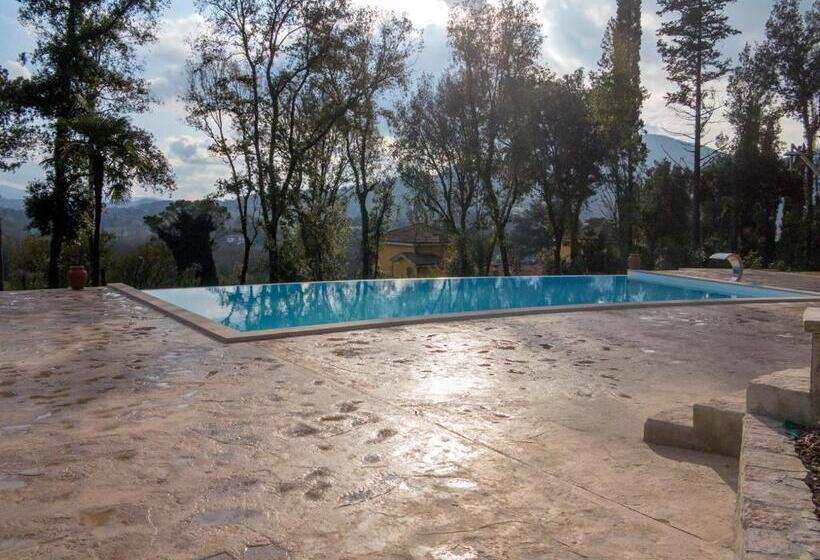 אתר נופש Villa Ortensia D Avalos