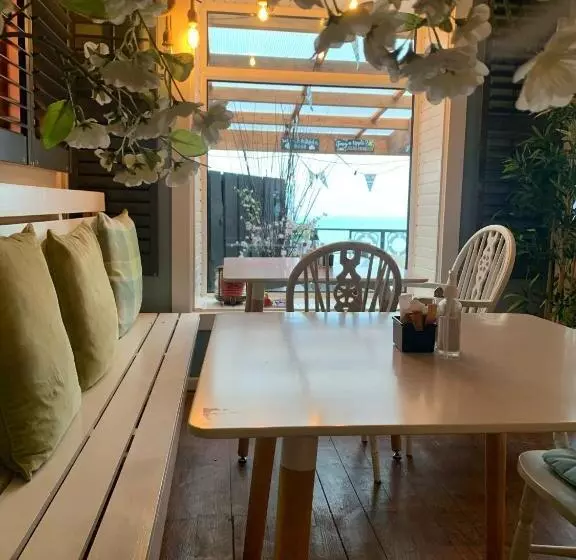 Retkeilymaja Harbour House Inn Newcastle, Northern Ireland