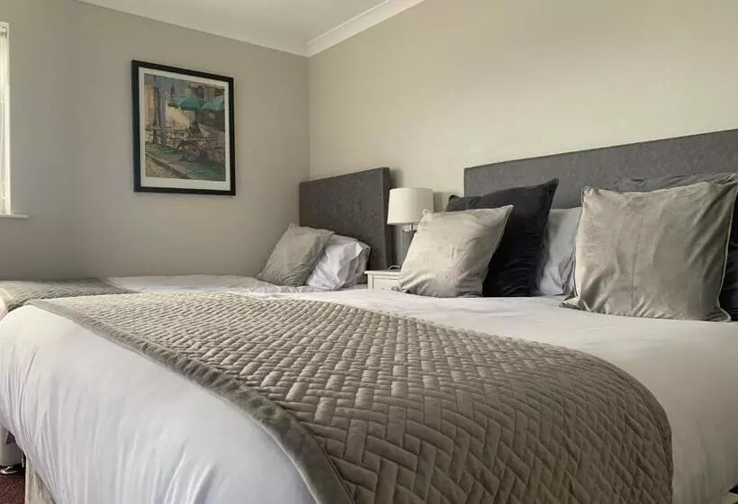 Retkeilymaja Harbour House Inn Newcastle, Northern Ireland