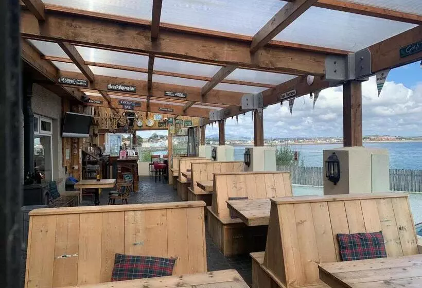 Retkeilymaja Harbour House Inn Newcastle, Northern Ireland