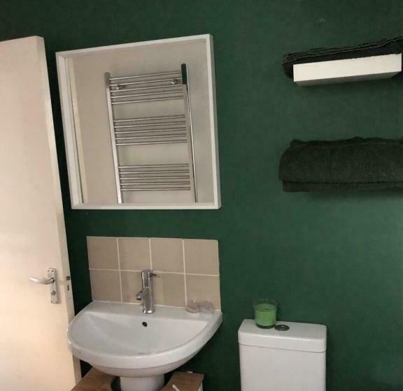 مبيت وإفطار Home From Home, Close To Redditch Hospital Abb