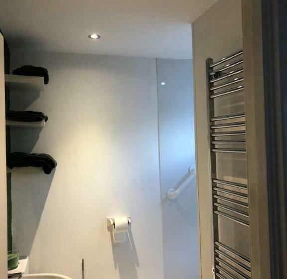 مبيت وإفطار Home From Home, Close To Redditch Hospital Abb