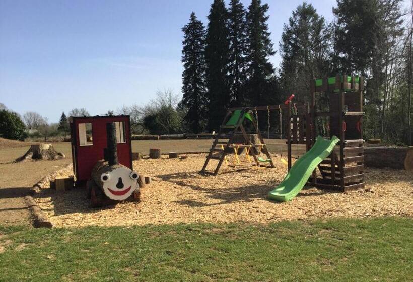 مبيت وإفطار Lime Trees