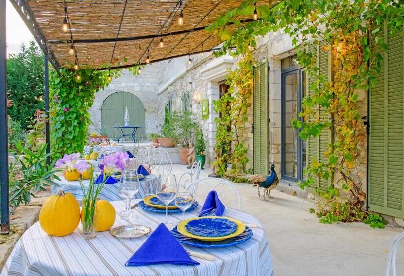 Bed and Breakfast Bastide De Bellegarde