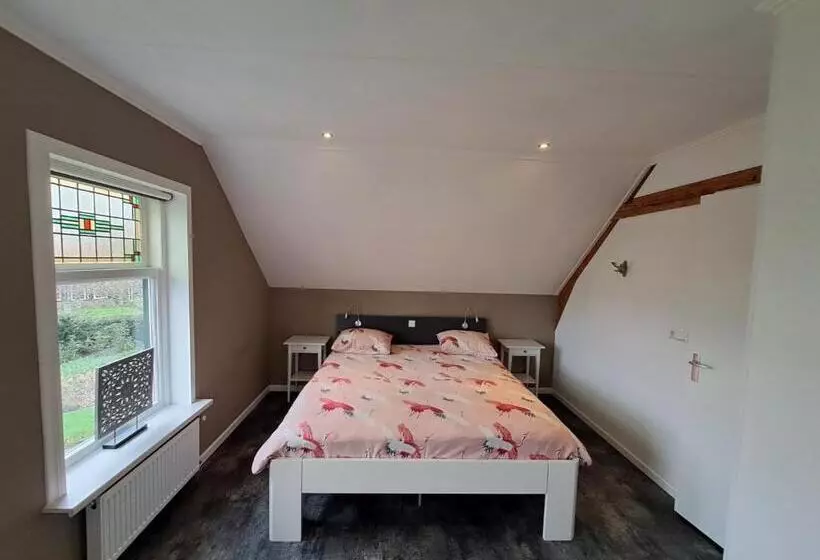 تختخواب و صبحانه De Bloemenhof