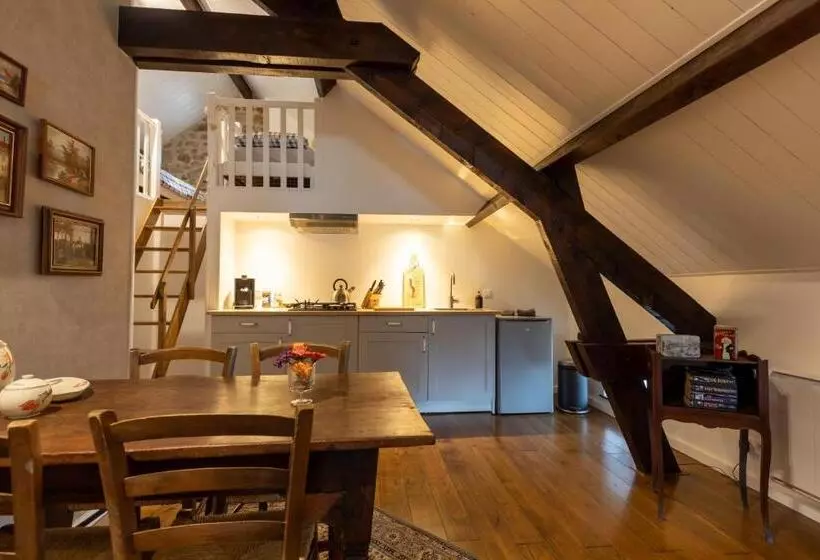 Aamiaismajoitus (B&B) Domaine La Pomme De Pin