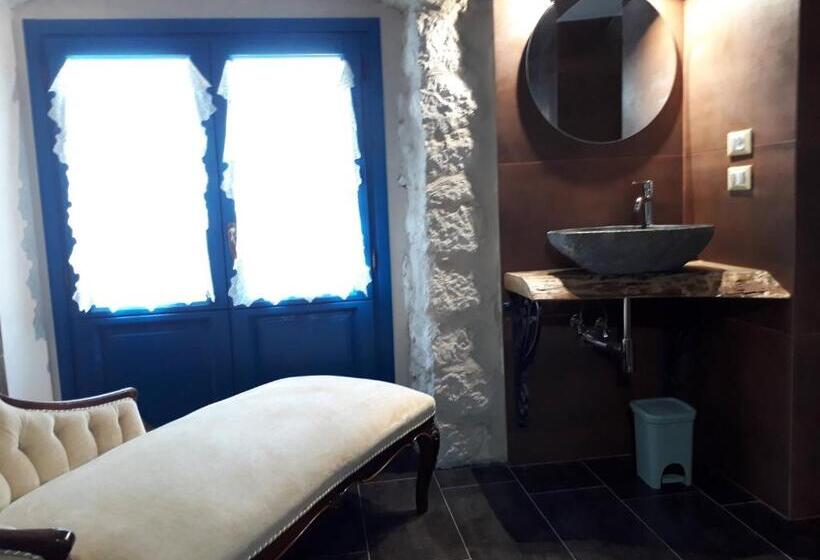 住宿加早餐  La Casa Dalle Finestre Blu