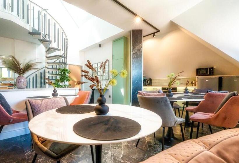 צימר Villa Viktória