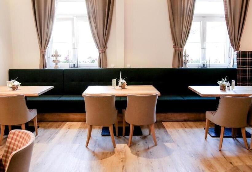 Hotel Gasthof Metzgerei Drei Linden