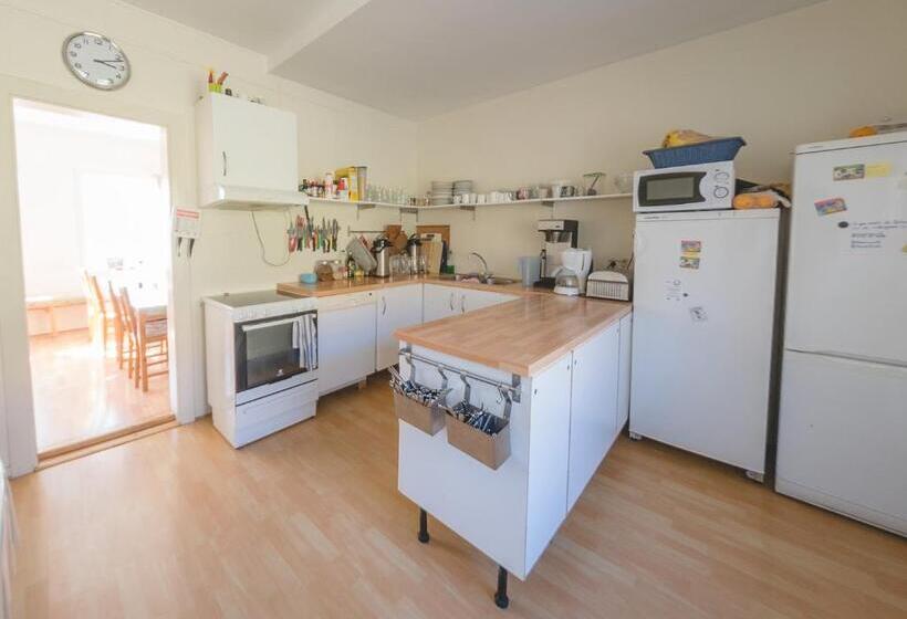 پانسیون Hvammur 2 Guesthouse